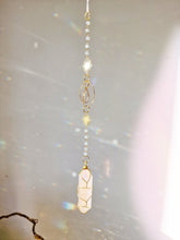 Load image into Gallery viewer, NEW suncatcher with rose aura quartz